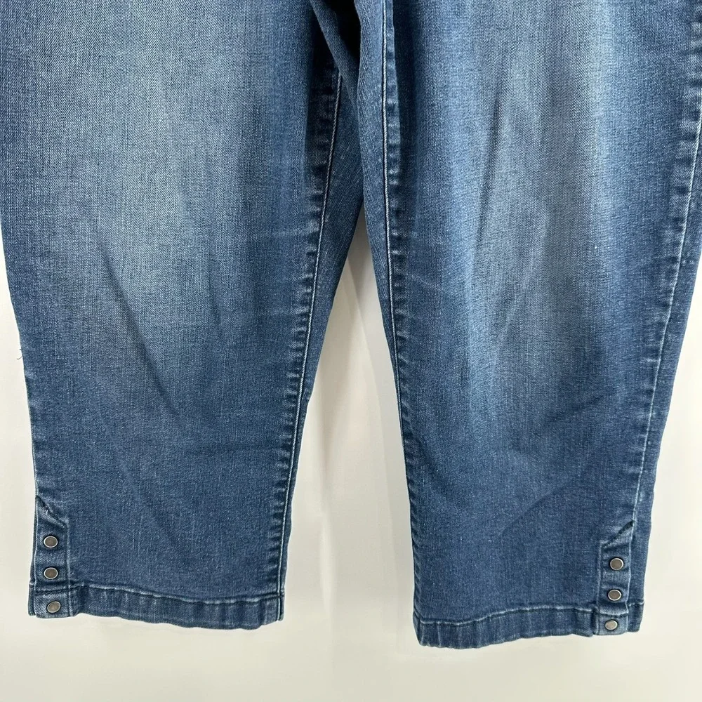 Croft & Barrow Capri Jeans Womens 12 Blue Denim Medium Wash Stretch Comfort